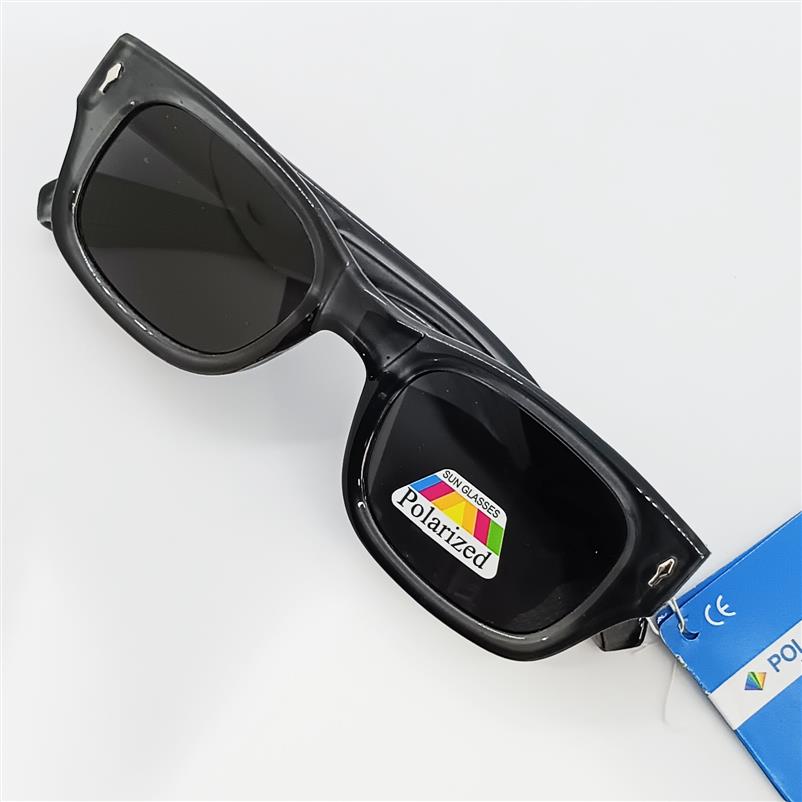 Polarized sunglasses